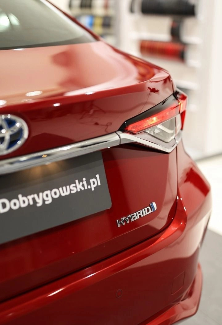 Toyota Corolla cena 84850 przebieg: 62713, rok produkcji 2020 z Ostrowiec Świętokrzyski małe 596